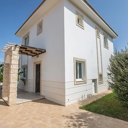 Villa Falcon Protaras