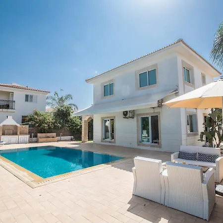 Villa Falcon *